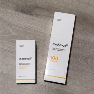 Kojic Acid Turmeric Toning Cleanser and Serum Set